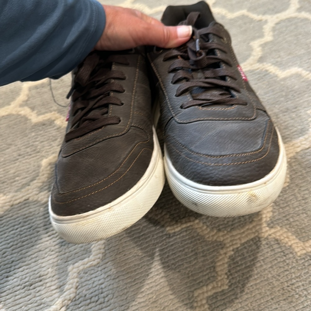Levi’s Brown Size 12 Shoes - Picture 3 of 3